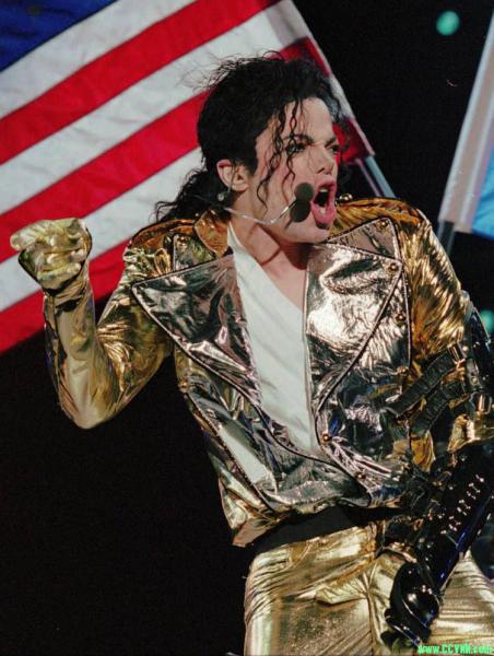 迈克尔.杰克逊 德国慕尼黑《历史》演唱会1997Michael.Jackson.HIStory.Tour.Live.In.Munich – 11.16G 百度网盘