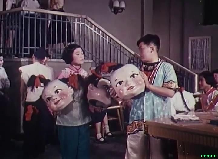 花儿朵朵 (1962)儿童电影    清晰度一般      715M    百度云
